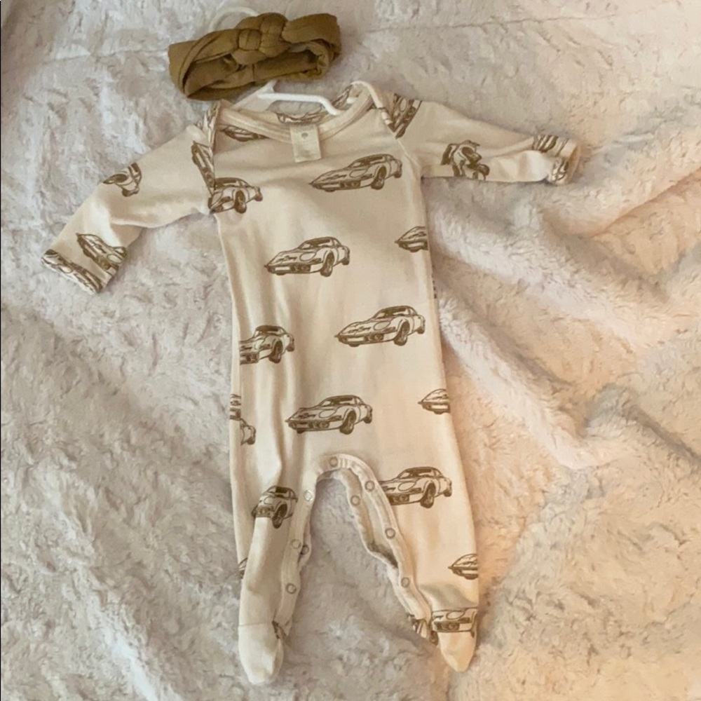 Kate Quinn footie w headband